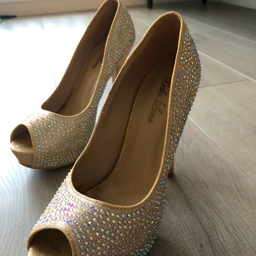 Bella Luna Champagne Rhinestone Pumps
